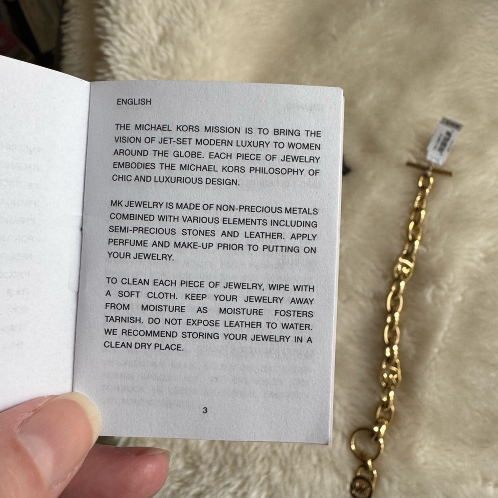 NWT Michael Kors Gold Tone Interlocking Chain Bracelet - Picture 5 of 8